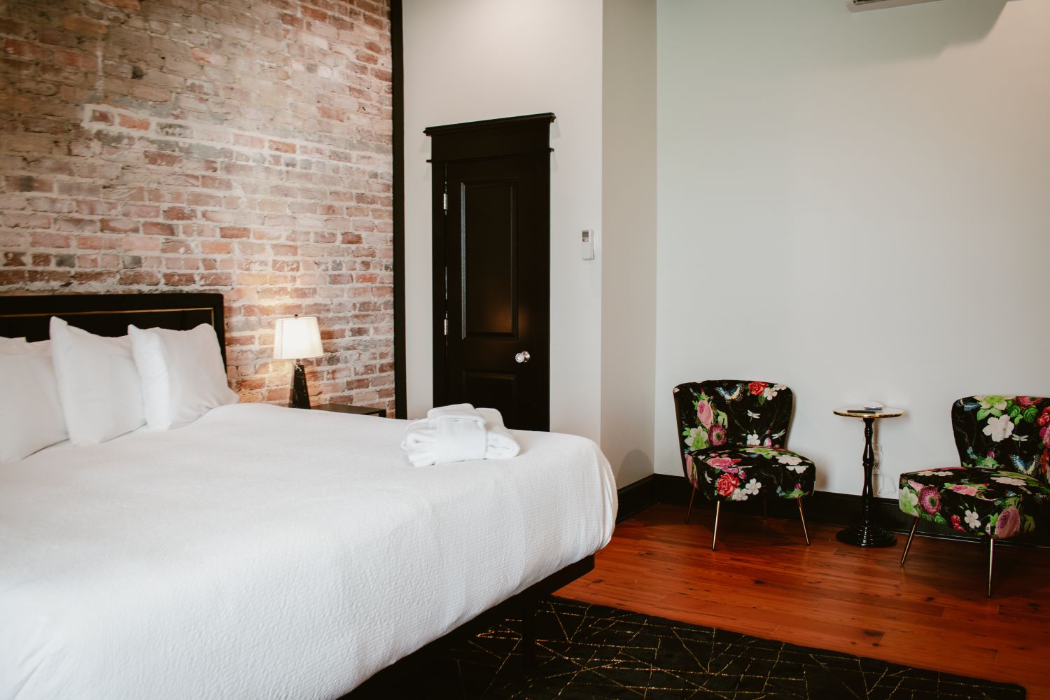 The Vincent Suite - Unit 6 | Photo 2